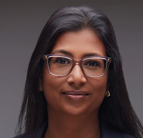 Dr. Shobana Sivananthan | Dentist | Academy Dental Group